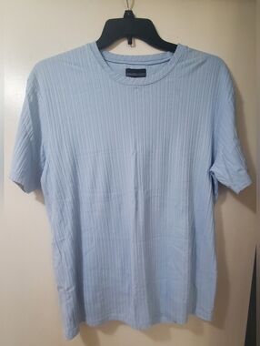 Guess Men's Light Blue Ribbed Crew Neck T-Shirt Size XL